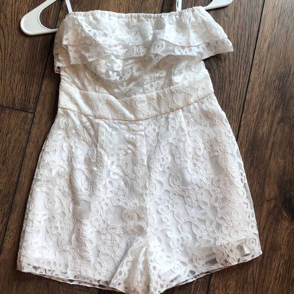NWT Bebe white Lace Romper